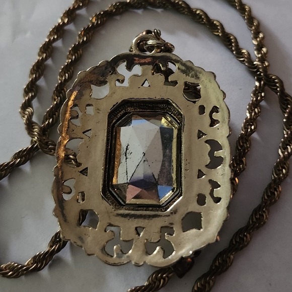Vintage Large Filigree Crystal Pendant Necklace - Picture 3 of 3